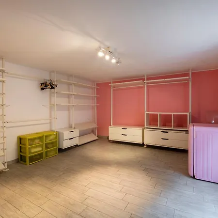 Exclusive Italian Garden In * Milano